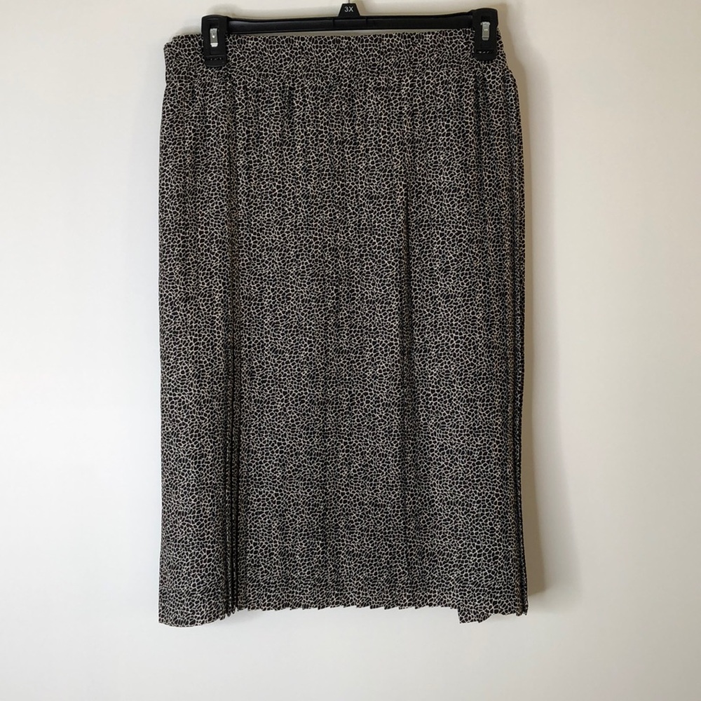 Massini pleated plus size 3X midi skirt animal print black white NWT
